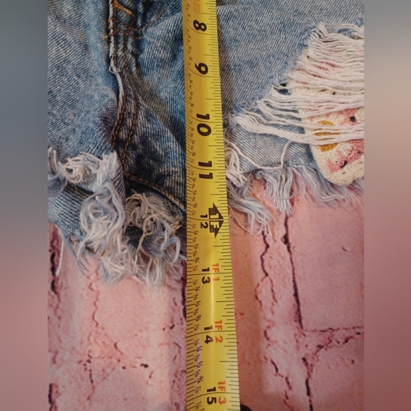 EUC Aeropostale High Rise Jean Shorts Size 10 - Picture 7 of 9